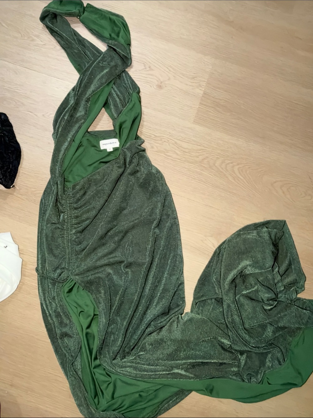 Superdown Women’s Green Velvet Halter Dress
